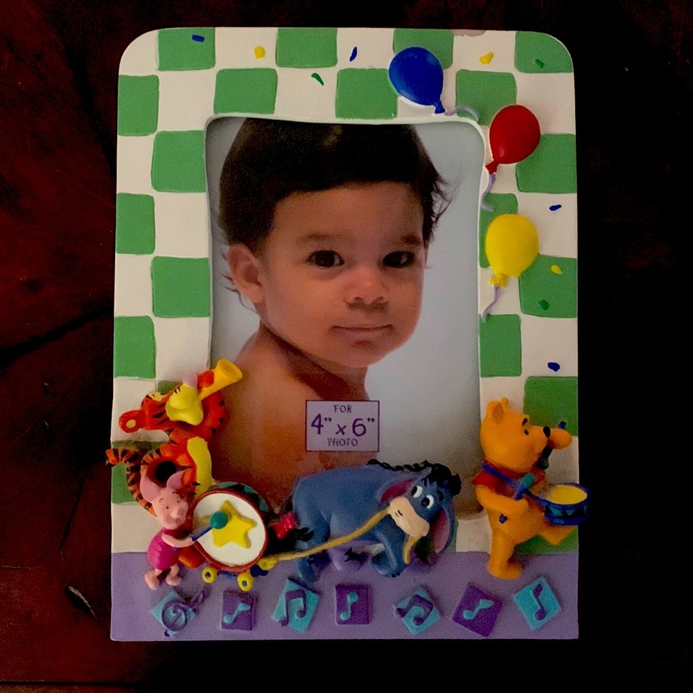 Disney’s Winnie The Pooh and Friends 4x6 picture frame